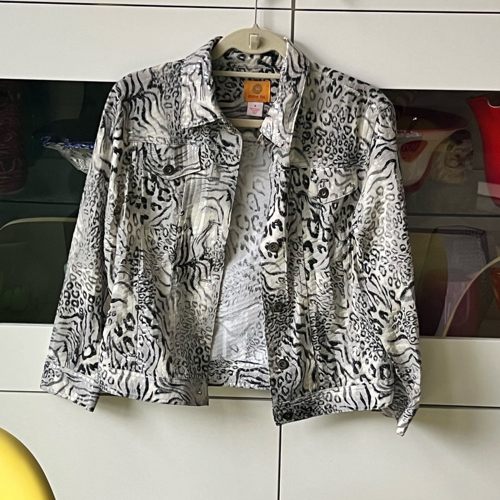 Animal Print Cropped Jacket Ruby Rd with Soandex
